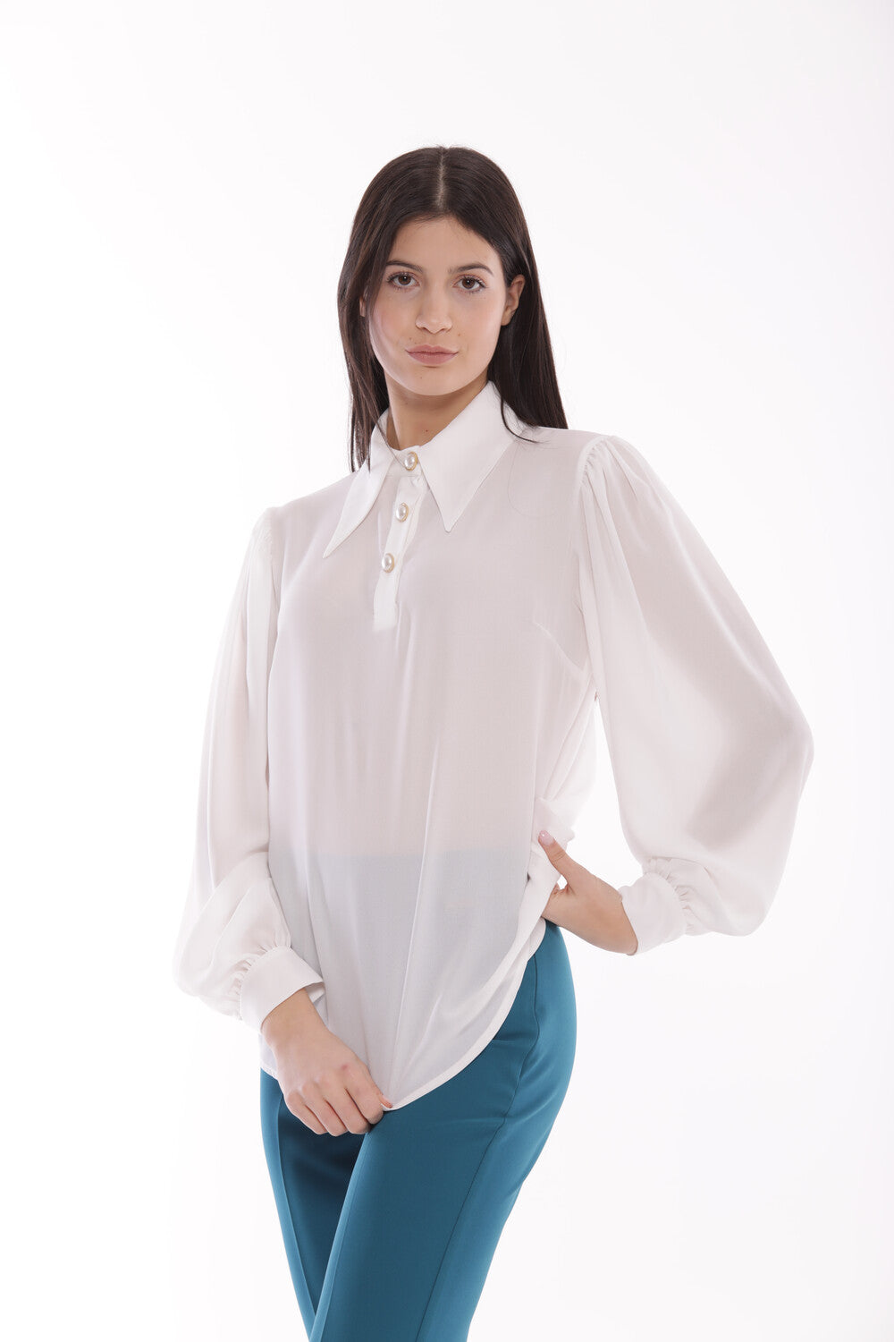 BLUSA CON BOTTONI IN GEORGETTE