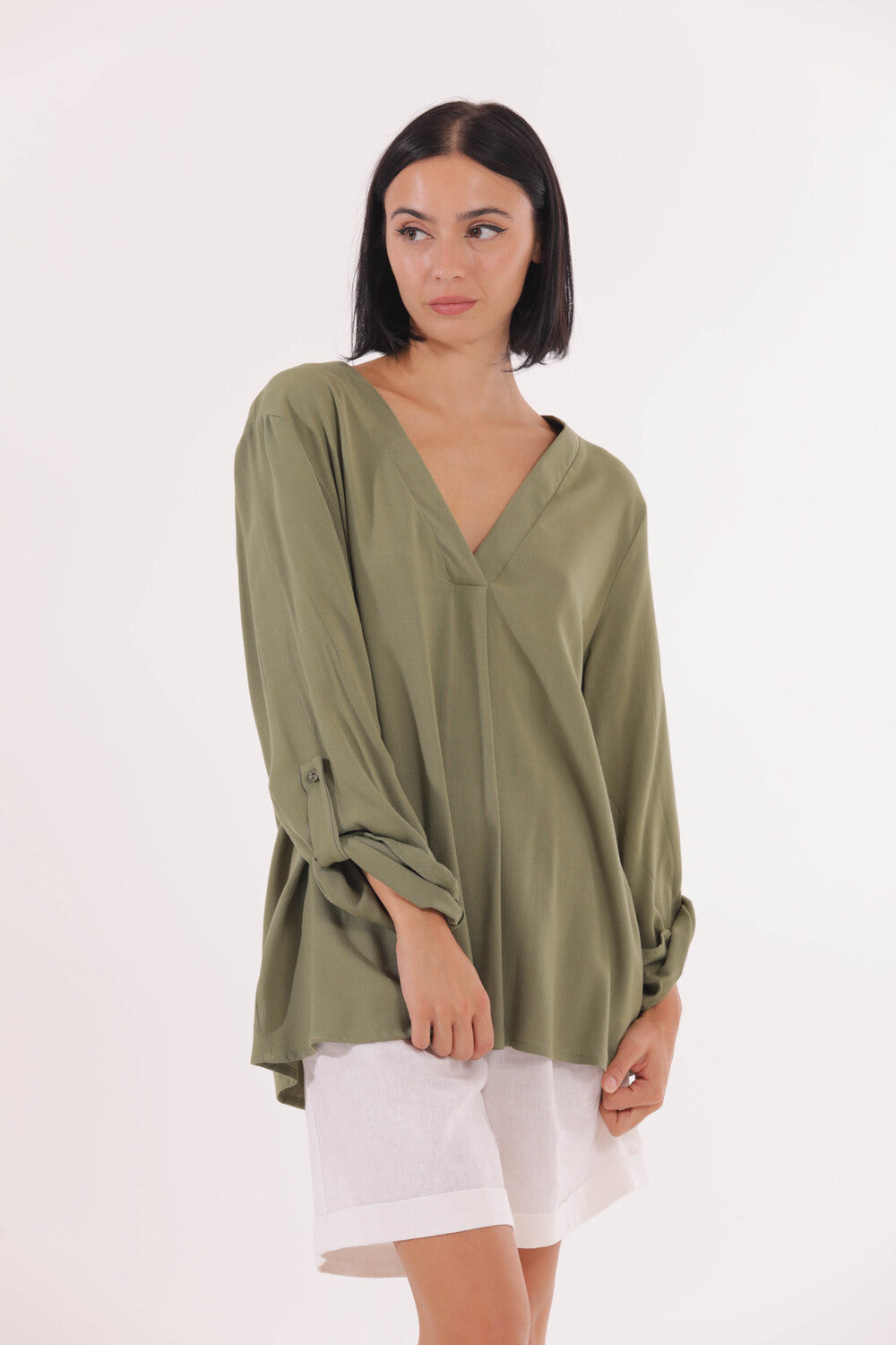 BLUSA OVER SCOLLO A V