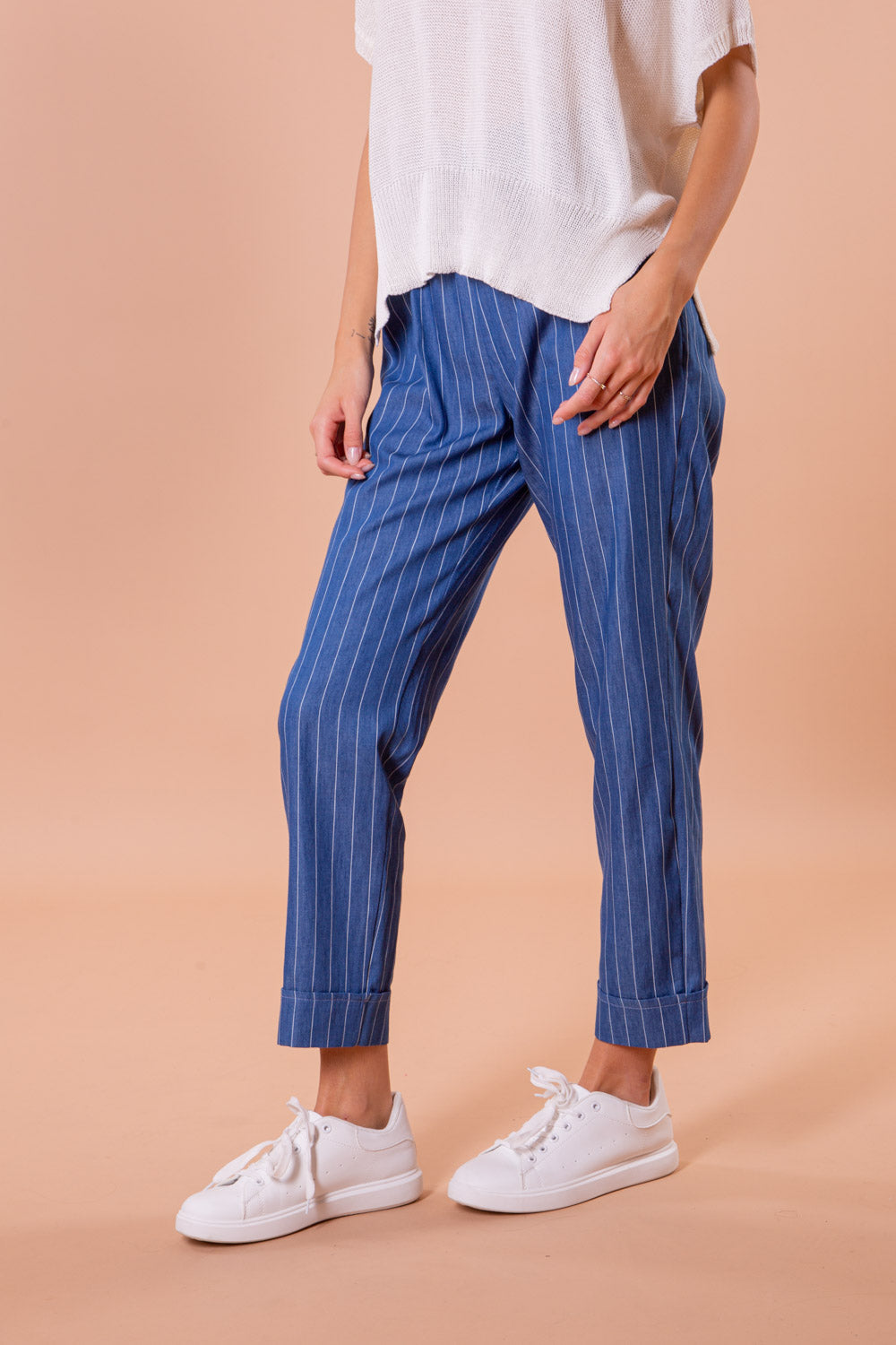 Pantaloni jogger a righe chambray